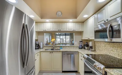 Resort-style Condo 6 Mi to Bradenton Beach!