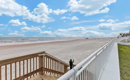 Ocean Breeze Resort 202