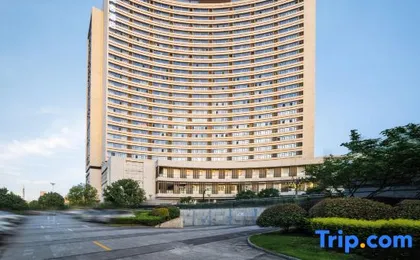 The Yi hotel