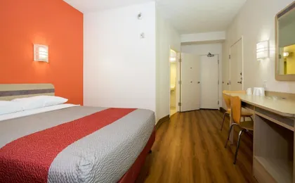 Motel 6 Minneapolis-Brooklyn Center