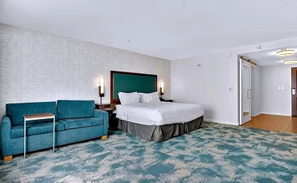 Hampton Inn & Suites Chippewa Falls