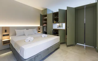 Studio W/King Size Bed Near the Heart of Kalamata