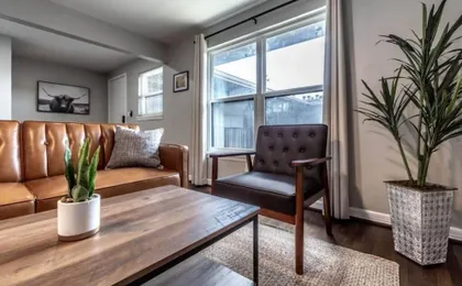 Stylish 1BR Urban Retreat