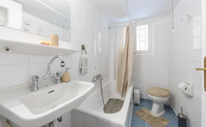 Private Rooms Athens - Shared Bathroom (Adults Only)