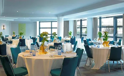 Renaissance Paris La Defense Hotel