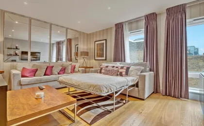 Modern 2 Bedroom & 2 Bathroom Apartment in Fulham