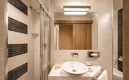Hotel Mentana, by R Collection Hotels