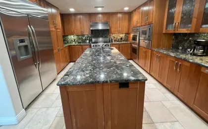 Fantastic 5 Bedroom 4 Bath Home With new Pool & Jacuzzi