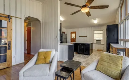 7 Mi to Neuse River! Family Home w/ Poolside Oasis