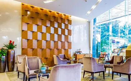Shenzhen Baoan PLUS Gems Cube Hotel