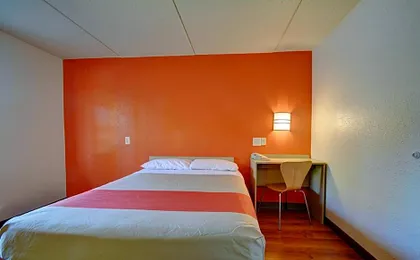 Motel 6-Chicopee, MA - Springfield