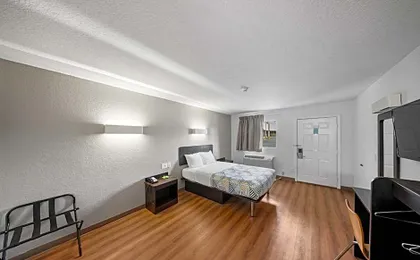 Motel 6-Moultrie, GA