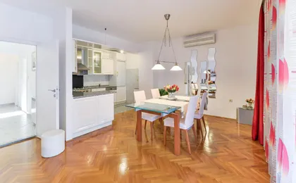 Family-Friendly Apartments with Swimming Pool Zadar - 16336