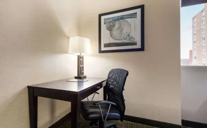 Quality Inn & Suites Charleston - Civic Center