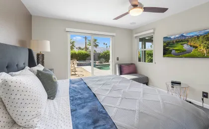 Oasis of Palm Springs