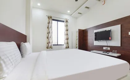 Fabhotel Angan