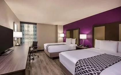 La Quinta Inn & Suites by Wyndham Festus - St. Louis South