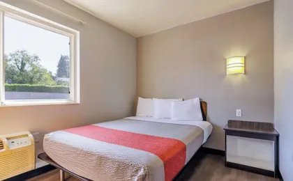 Motel 6 Seattle Sea-Tac Airport South