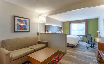 Holiday Inn Express Hotel & Suites Burlington By IHG