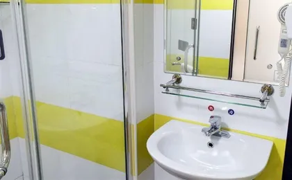 Manfei Hotel (Guangzhou Jingxi Southern Hospital Subway Station Branch)