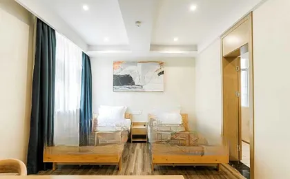 ZMAX Hotels Wuhan East Lake