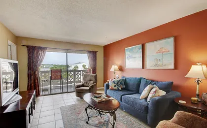 547 El Matador 2 Bedroom Condo by RedAwning