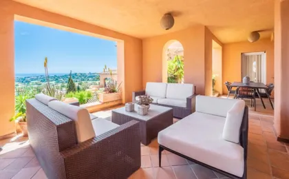 Los Belvederes a Spacious and Luxury Apartment