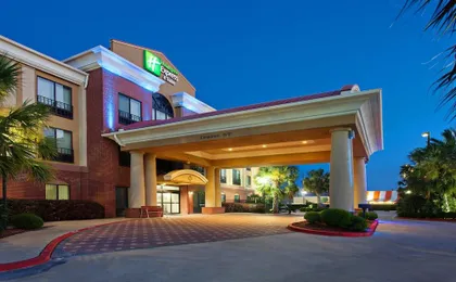 Holiday Inn Express & Suites Wharton