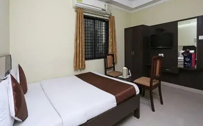 Hotel O Saraswathi Residency Near SR Nagar Metro Station