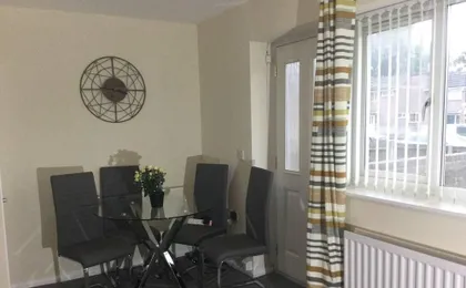 Nice Residential Within Easy Reach To Town