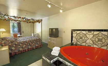 Days Inn by Wyndham Riverside Tyler Mall