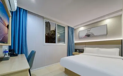 Shanghai Wangyue Hotel (Fangdian Road Subway Station)