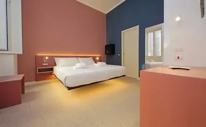 Velvet Inn