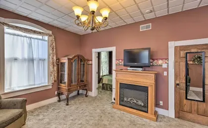 Pet-friendly Apt: Walk to Missouri River!