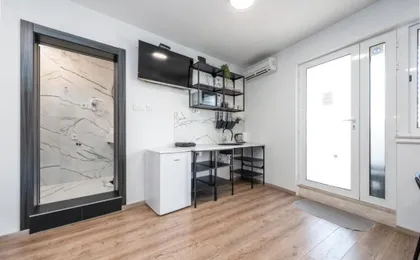 Guest House Allineeddubrovnik Choose Between Double Room Or Penthouse Or Studio Apartments Free Parking