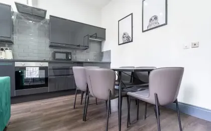 New Zealand House Apartments