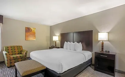 Best Western Plus Jonesboro Inn & Suites
