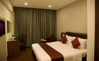 V7 Hotel
