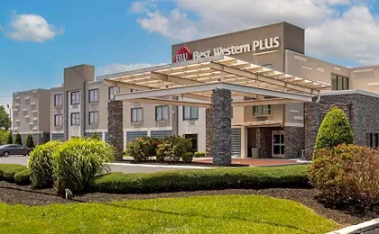 Best Western Plus Bowling Green