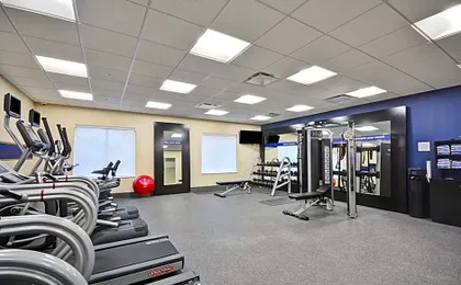 Hampton Inn Livonia Detroit