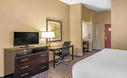 Comfort Suites Clovis North
