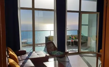 42nd floor - Penthouse VIP with private terrace and sea views