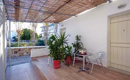 Depis Place & Apartments