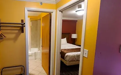 The Royal Victorian Motel