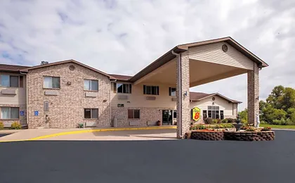 Super 8 by Wyndham Big Rapids