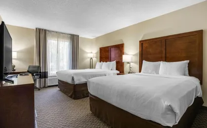 Comfort Inn & Suites Logan Near University