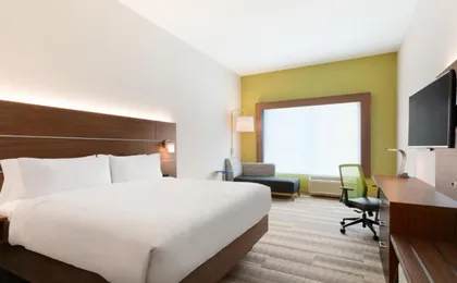 Holiday Inn Express & Suites Cincinnati Ne Red Bank Road