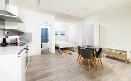 Charming Euston Apartments