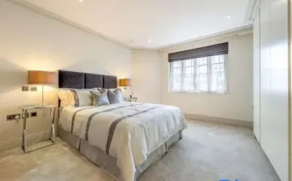 Royal Mayfair Villa