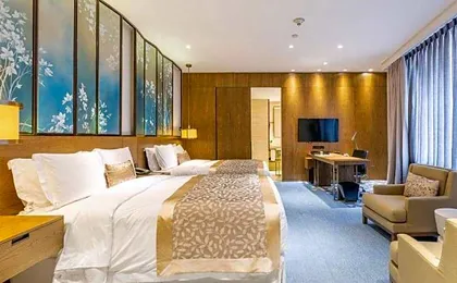 HUALUXE Shanghai Twelve At Hengshan By IHG